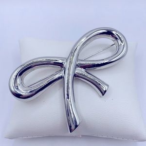 Large Vintage Bow Ribbon Brooch